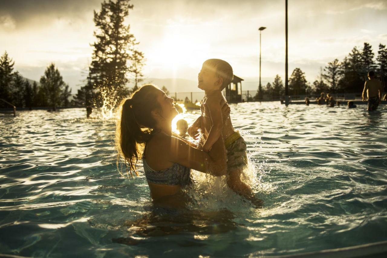 Fairmont Hot Springs Resort ภายนอก รูปภาพ