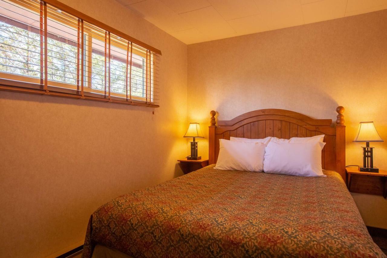 Fairmont Hot Springs Resort ภายนอก รูปภาพ